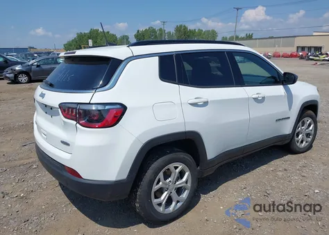 2024 Jeep Compass Latitude 4X4 from USA, damaged, VIN 3C4NJDBN4RT100721